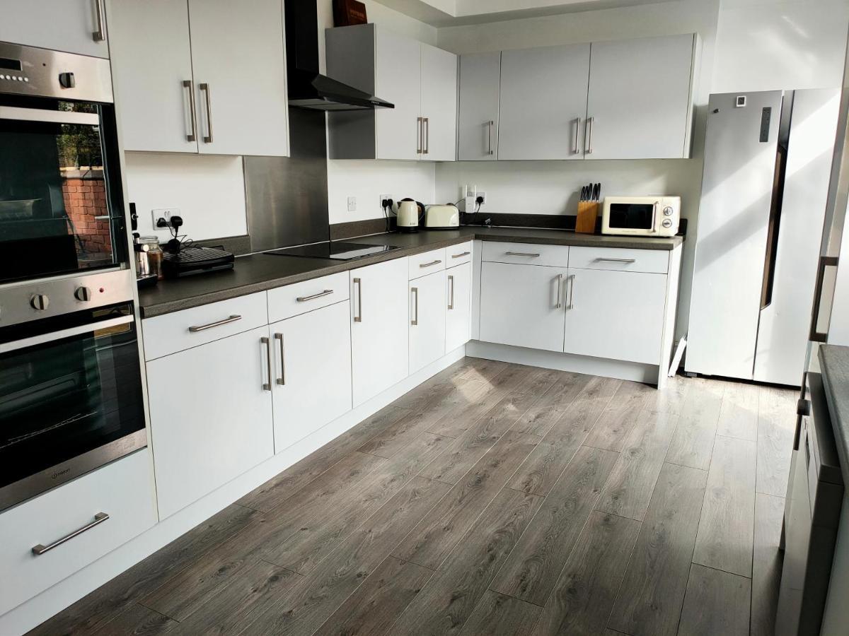 Wentworth Road Accomodation Doncaster Exteriör bild